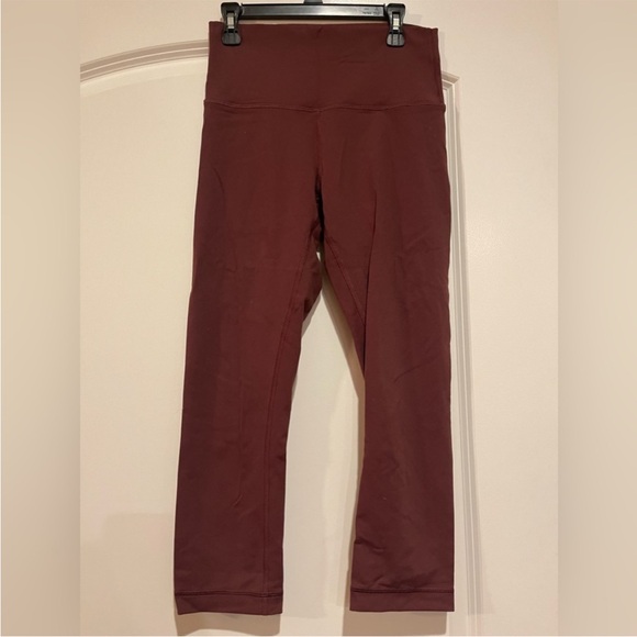 Lululemon burgundy cropped leggings size 6 - Picture 9 of 9